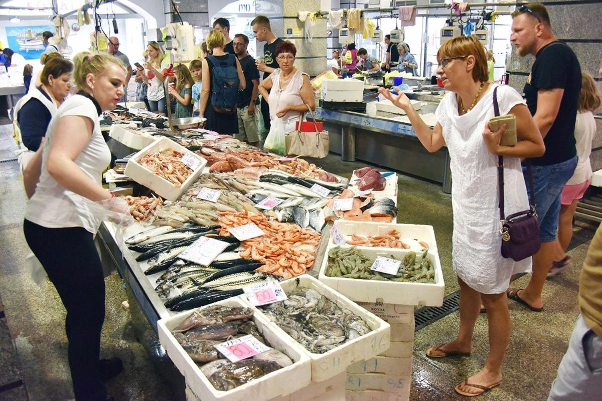 Lola App In City Center, 4+1 Pax Pula Luaran gambar