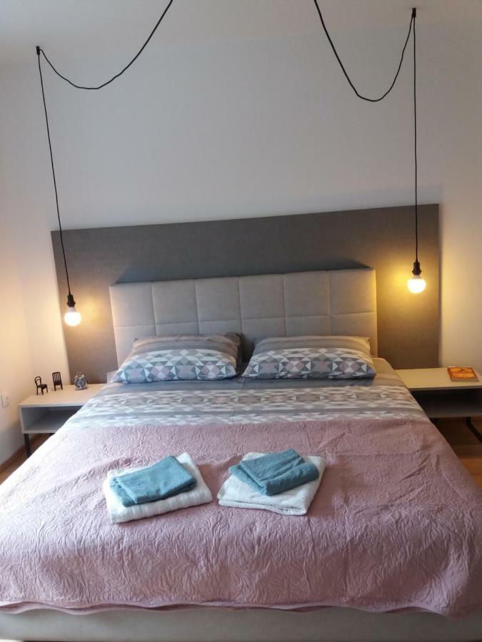 Lola App In City Center, 4+1 Pax Pula Luaran gambar